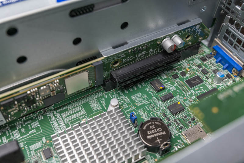 Supermicro 2029UZ TN20R25M Single PCIe X8 Riser With M2 SSD Slot