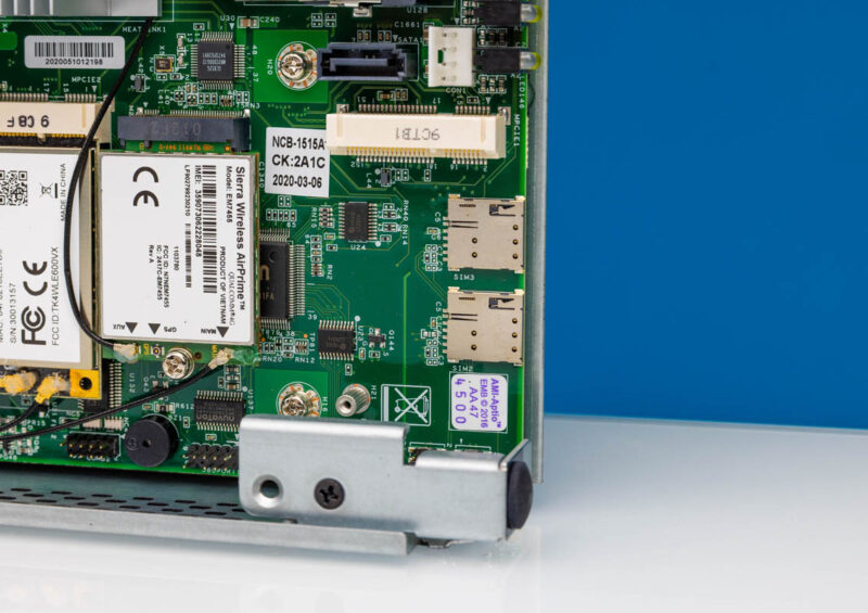 Lanner NCA 1515A SATA MPCIe Dual SIM