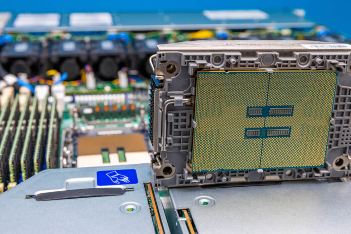 Supermicro SYS 112C TN With Intel Xeon 6781P Out 1